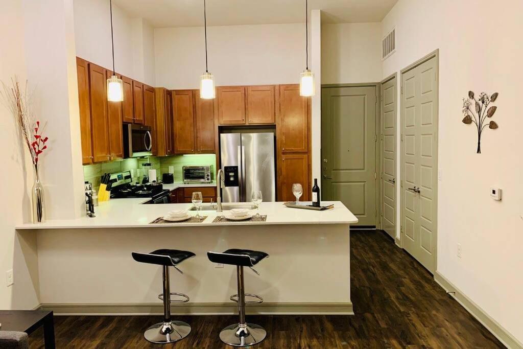New Apart Downtown - 5Min Stadium/Parks/Museum Apartment Houston Exterior photo