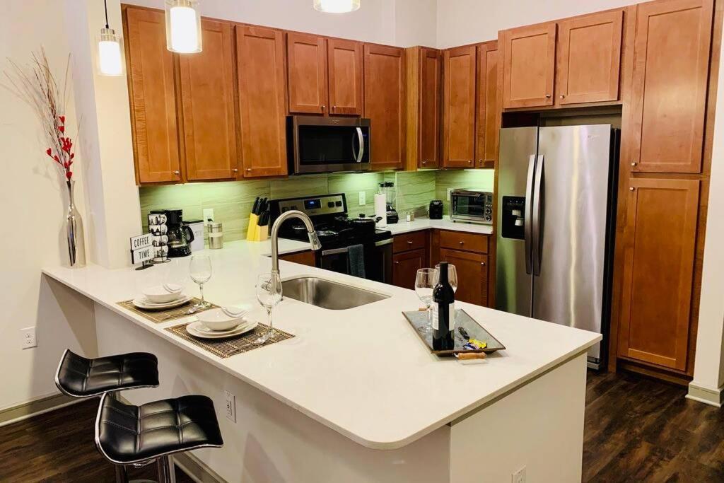 New Apart Downtown - 5Min Stadium/Parks/Museum Apartment Houston Exterior photo